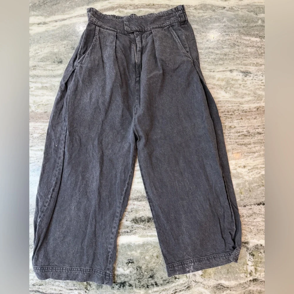 Free People Cool Harbor Wide Leg Pant
Women’s Small - Picture 5 of 10